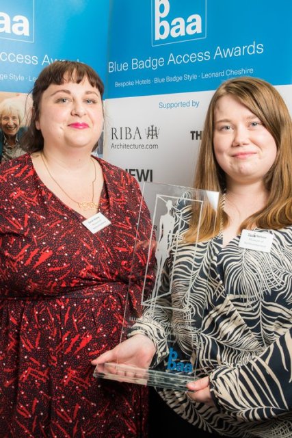 Sarah Stamp and Terri Nelson receive Historic England Award  for Woodhorn Museum‹‹
